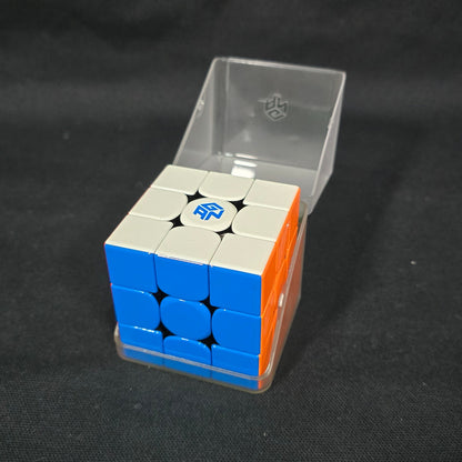 GAN V100