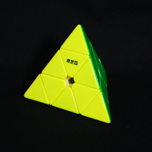 QiYi M Pro Pyraminx